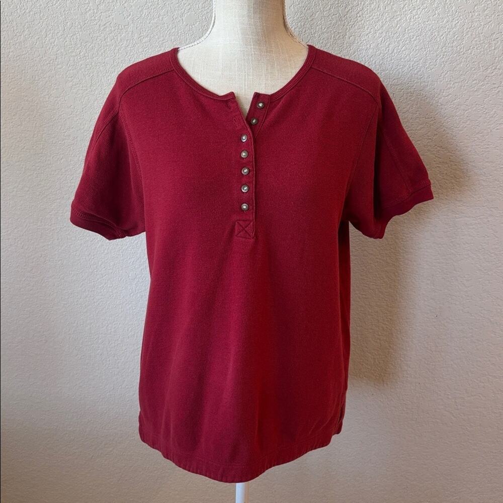 St. John's Bay Women's Red Henley 1/4 button Top Base Layer 100% Cotton Petite M